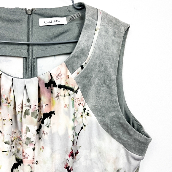 Calvin Klein Grey Sleeveless Floral Blouse - Picture 4 of 10